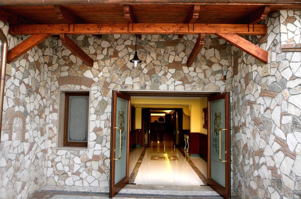 Bel Sito Hotel Due Torri Manocalzati Zewnętrze zdjęcie