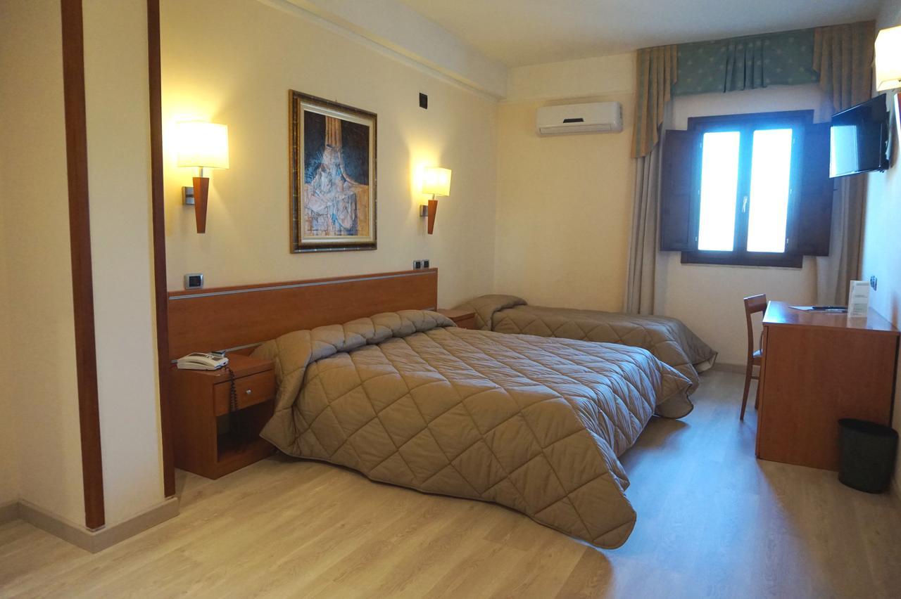 Bel Sito Hotel Due Torri Manocalzati Zewnętrze zdjęcie
