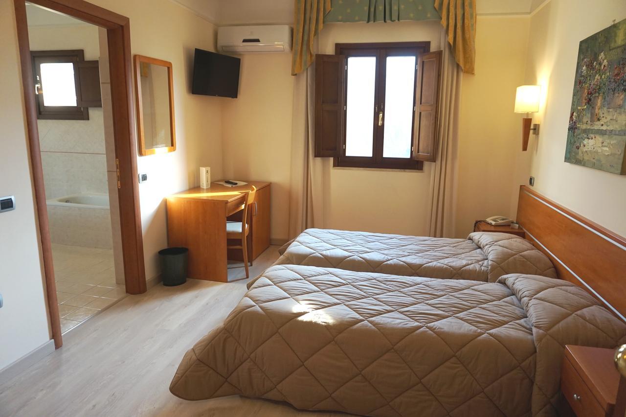 Bel Sito Hotel Due Torri Manocalzati Zewnętrze zdjęcie
