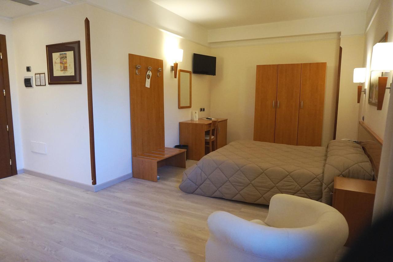 Bel Sito Hotel Due Torri Manocalzati Zewnętrze zdjęcie