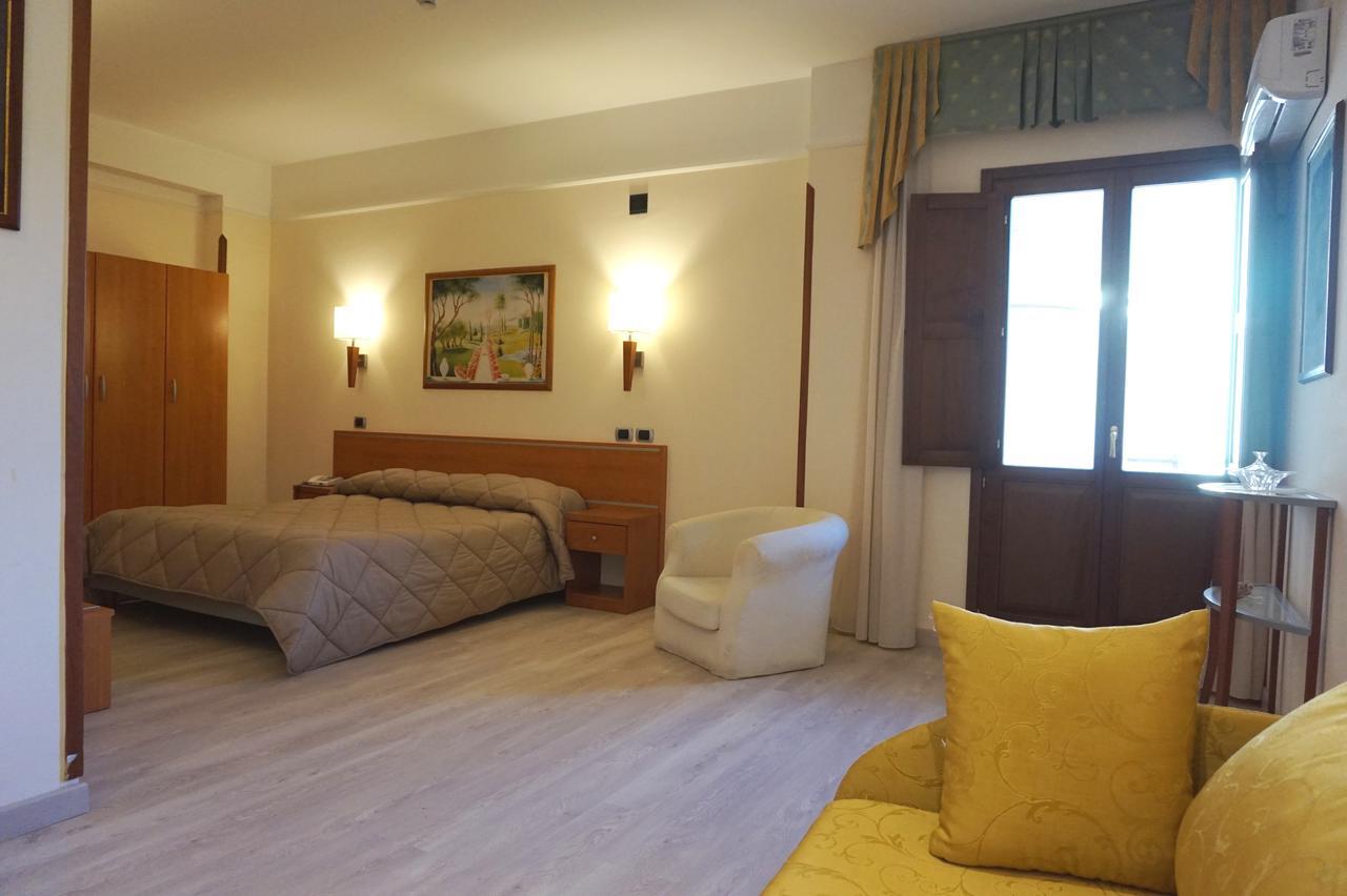 Bel Sito Hotel Due Torri Manocalzati Zewnętrze zdjęcie