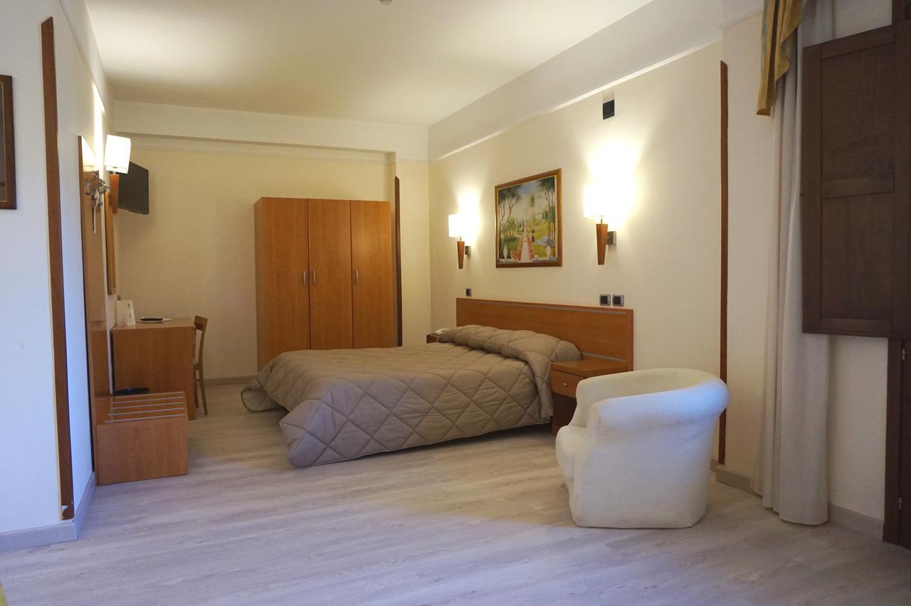 Bel Sito Hotel Due Torri Manocalzati Zewnętrze zdjęcie
