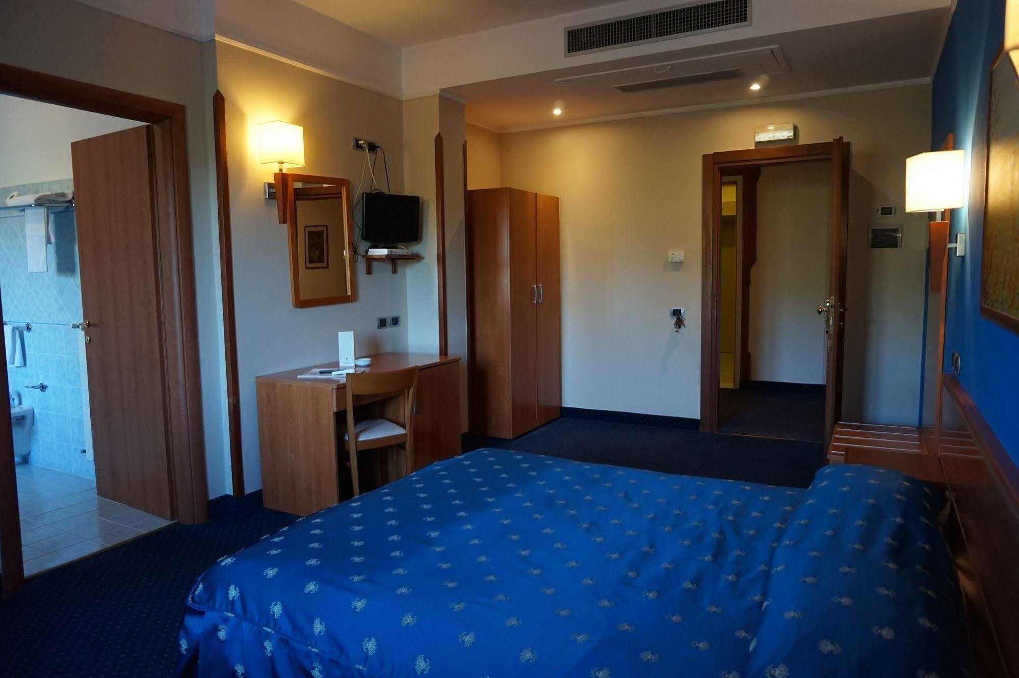 Bel Sito Hotel Due Torri Manocalzati Zewnętrze zdjęcie